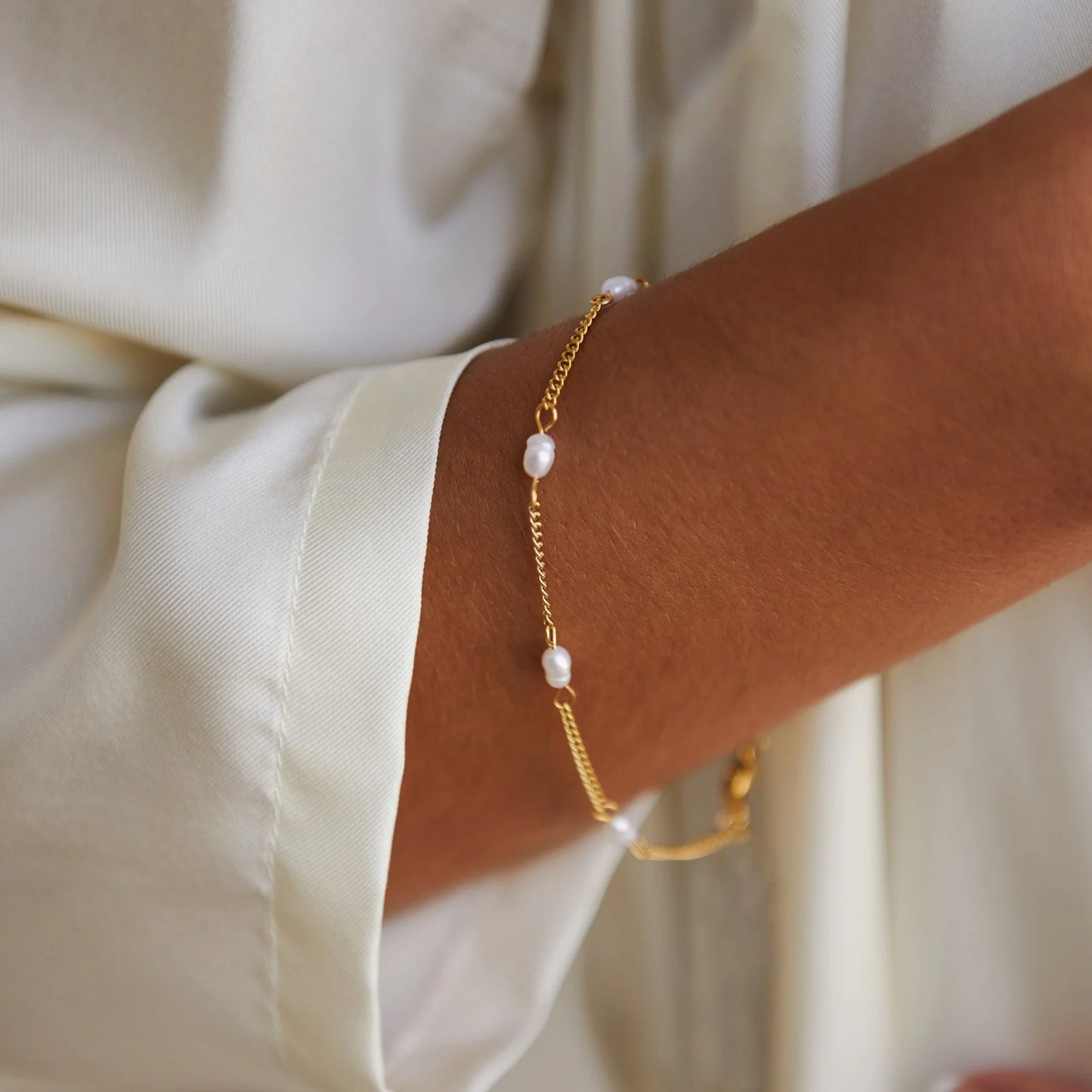 Lovina Freshwater Pearl Bileklik